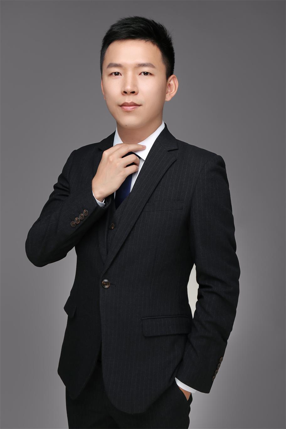 杨华 制作统筹负责人